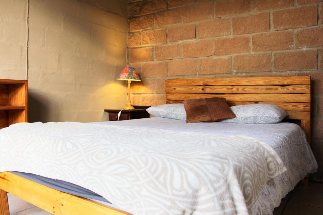 The Wild Farm Backpackers Hostel Wilderness Luaran gambar